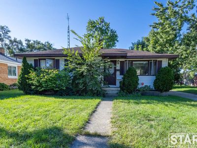 1089 Langeland Ave