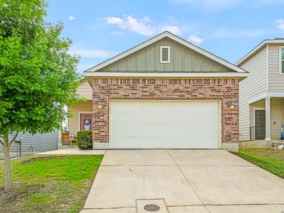 4909 HALLIES GDN