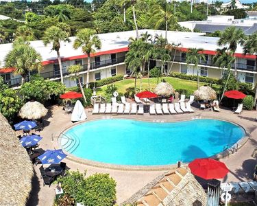 2555 Tamiami TRL N #250