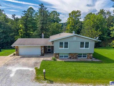 6925 N Private Road 50 W