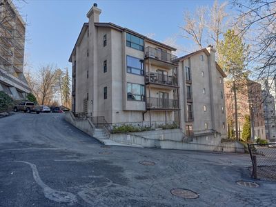 707 W 6th Ave APT 44