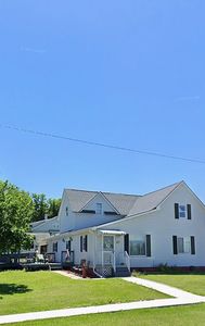 317 W 2nd St