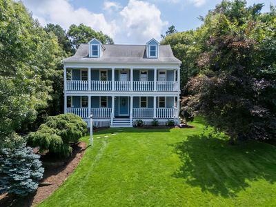3 Hill Wood Way