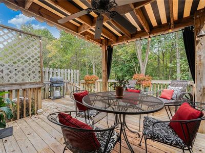 215 Channel Cove Ct