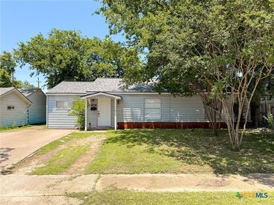 1501 White Ave