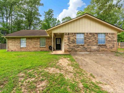310 Pine Cir