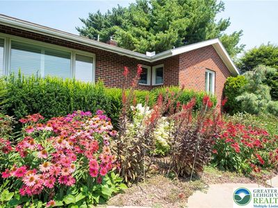 6563 Lower Macungie Rd