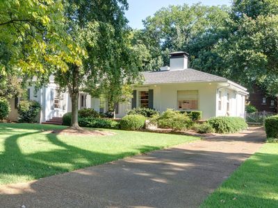 2884 Catawba Ln