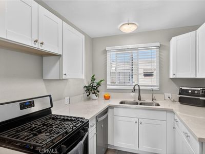 1057 E Appleton St APT 10