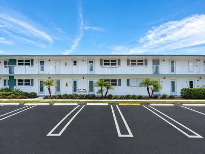1114 Lake Terrace #203