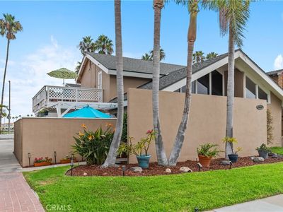 5359 E Appian Way