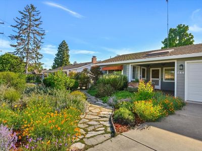784 Sherman Oaks Dr