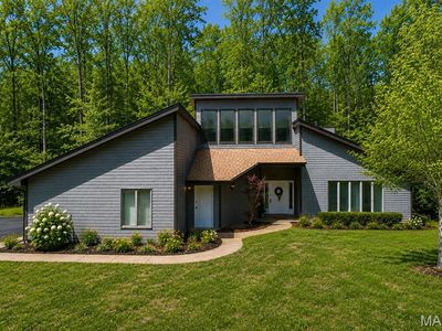 2201 Oakwood Dr