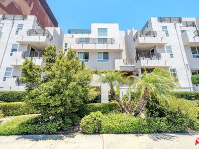 4925 Wilshire Blvd APT 302