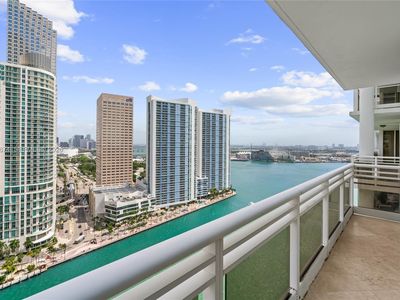901 Brickell Key Blvd APT 2804