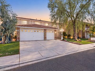 1465 Falling Snow Ave