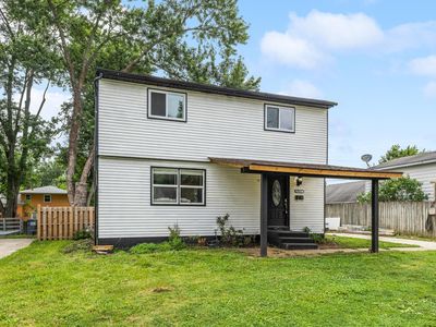 5044 Albany Dr