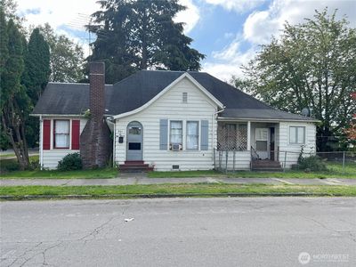 501 Burnett Avenue S