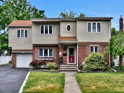 25-30 Morlot Ave