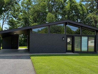 215 Maplewood Dr SW