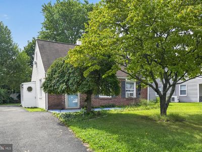 42 Republic Ave