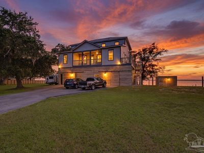 305 S Garcon Point Rd