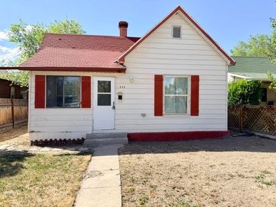 111 S 4th St