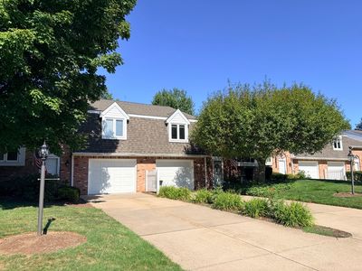3225 Georgian Ct