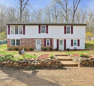 124 Old County Rd