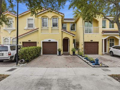 Property at 914 SW 151st Pl, Miami, FL