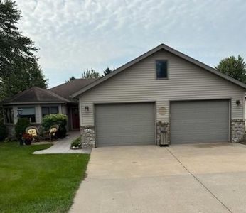 948 Willow View Cir