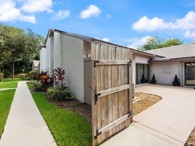 151 NW 115th Ave #405