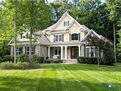 8853 Porto Ct