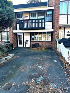 166 Halgren Crescent