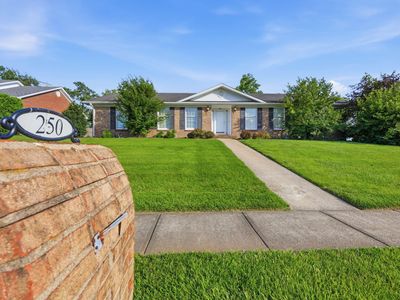 250 Savannah Dr