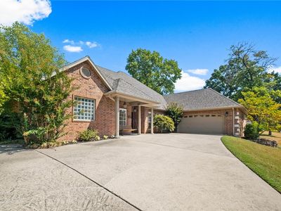 9421 Mountain Lake Dr