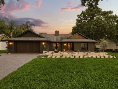 908 Versailles Cir