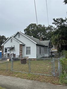 103 E Ward Ave