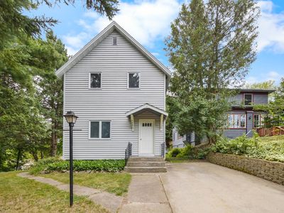 304 Diamond St