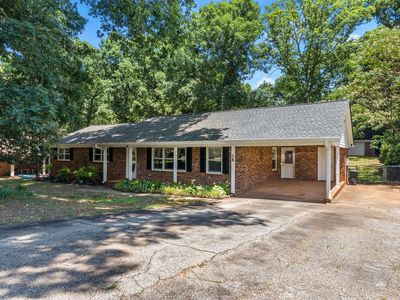 36 Annandale Dr