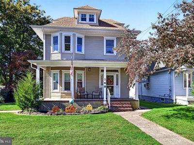 168 Lakeside Blvd