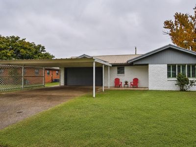 Property at 1205 9th St, Shallowater, TX