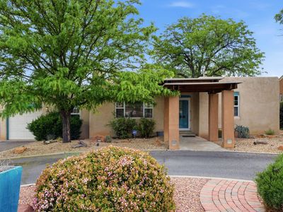 316 Aliso Dr SE