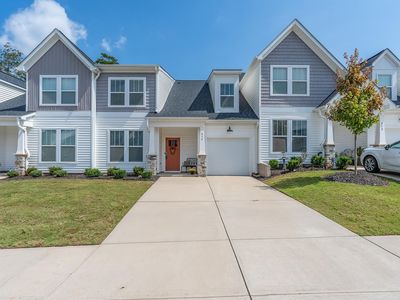 414 Ambleside Ln