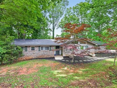 3327 Hickory Point