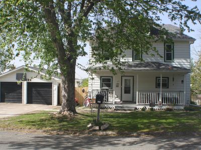 221 E Church St
