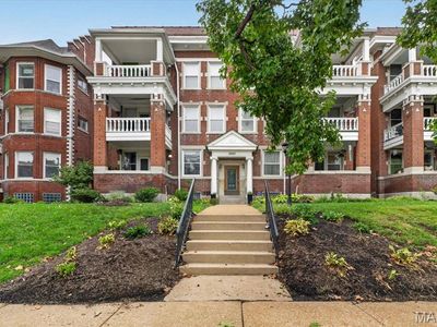 5553 Waterman Blvd APT 3E