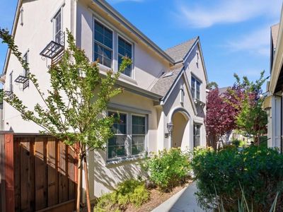 18867 Montalvo Oaks Cir