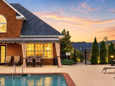 395 Devon Chase Hl Unit 4803