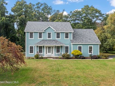 Property at 16 Presidential Drive, Kinderhook, NY